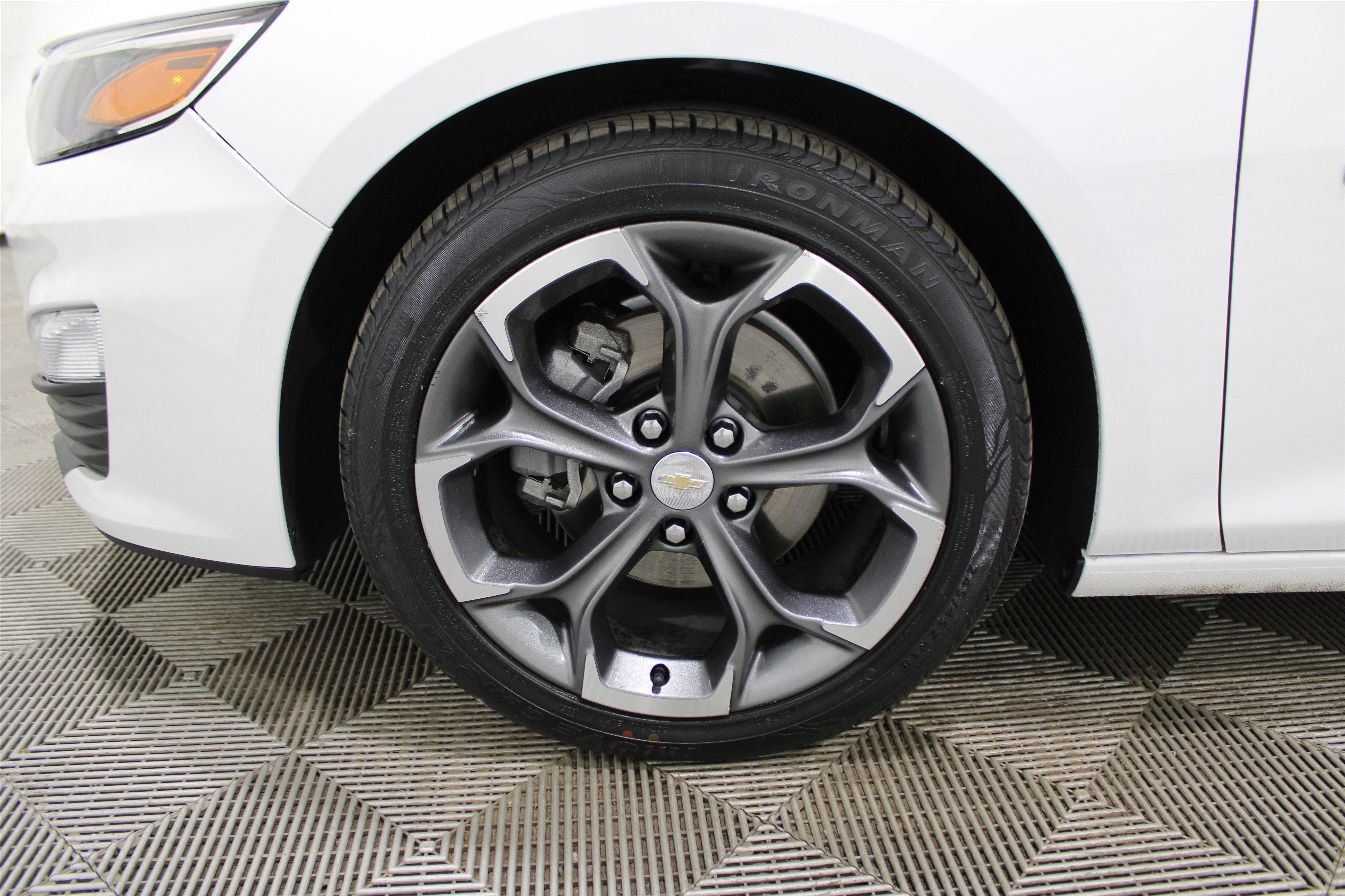 Used 2024 Chevrolet Malibu LT image 38