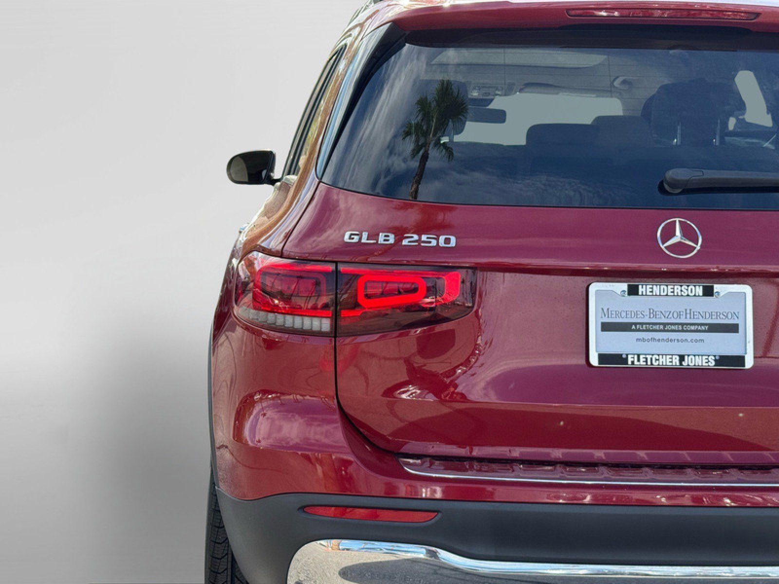 Certified 2022 Mercedes-Benz GLB 250 4MATIC w/ Premium Package Lite image 12