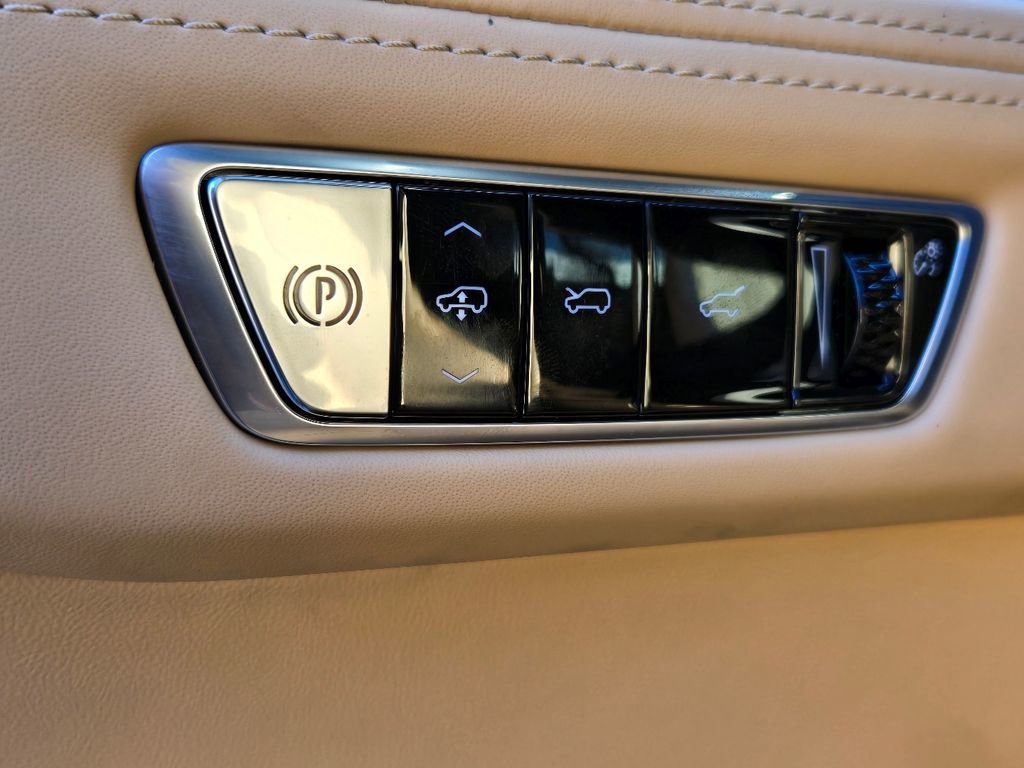 New 2025 Cadillac Escalade IQ Luxury 2 w/ LPO, Etrunk Organizer Package image 23