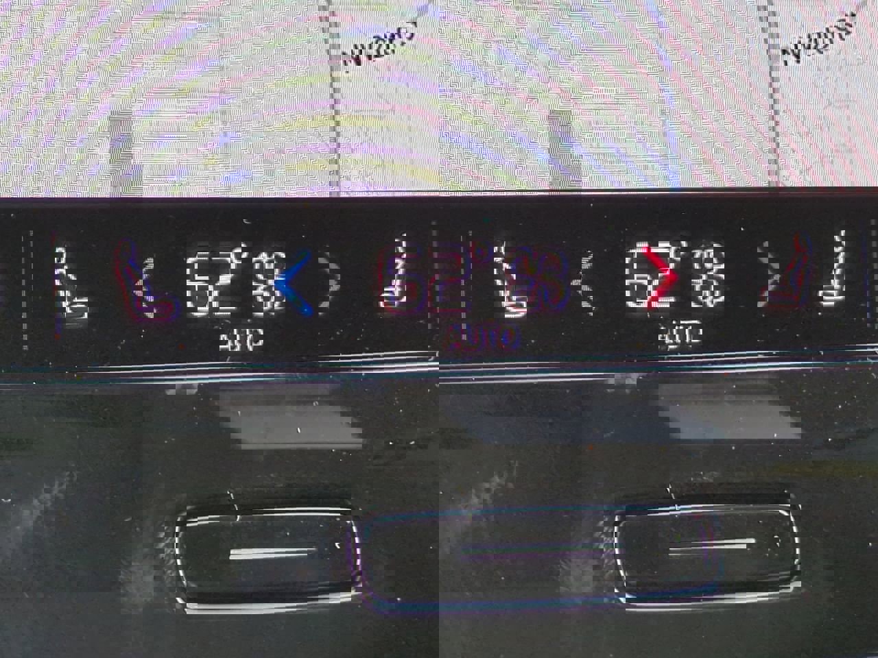 New 2025 Volvo XC40 B5 Core w/ Protection Package Premier image 22