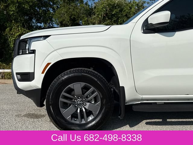 Used 2025 Nissan Frontier SV w/ Tow Package AWD/4WD image 5