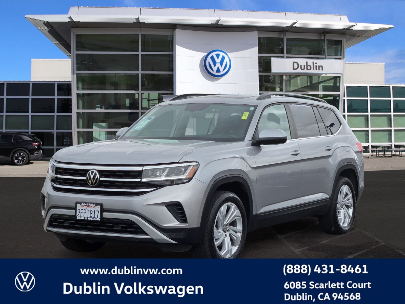 Used 2023 Volkswagen Atlas SE w/ Panoramic Sunroof Package image 8