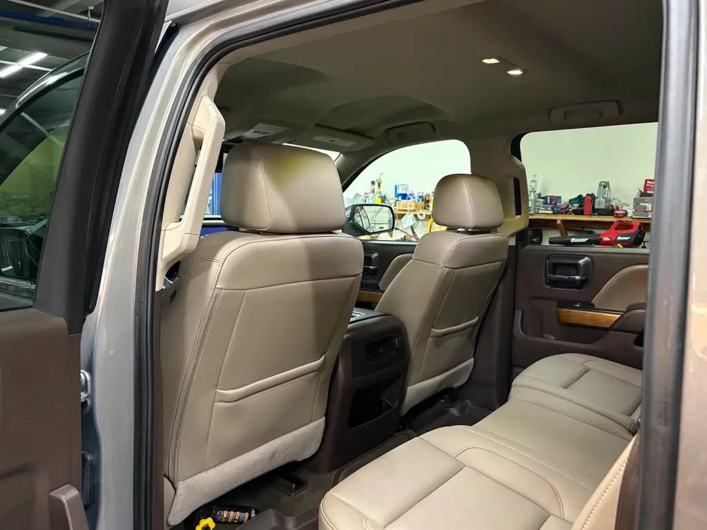 Used 2017 Chevrolet Silverado 1500 LTZ w/ Texas Edition AWD/4WD image 24