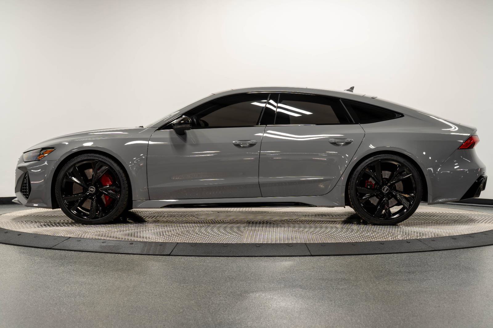 Used 2021 Audi RS 7 Sportback w/ Black Optic Package image 8