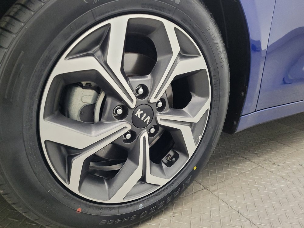 Used 2019 Kia Forte LXS image 31