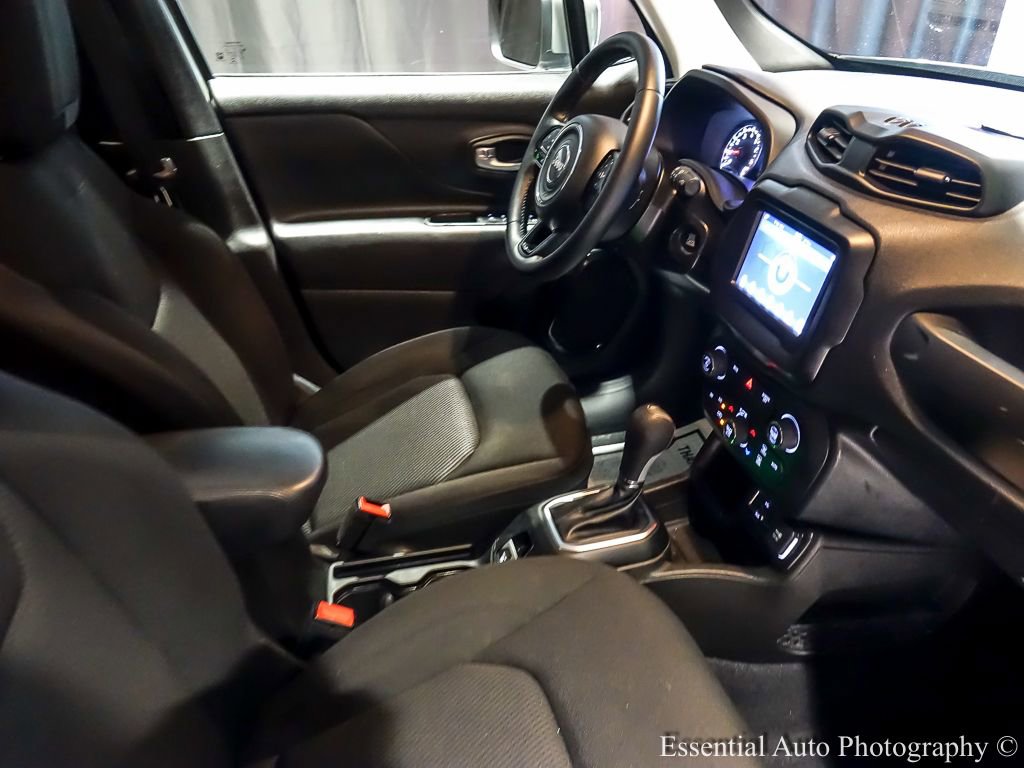 Used 2020 Jeep Renegade Altitude FWD image 27
