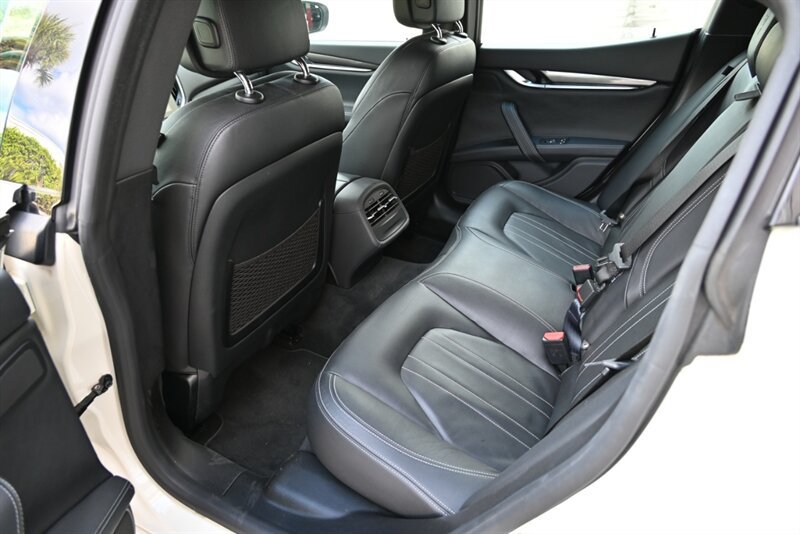 Used 2019 Maserati Ghibli S Q4 AWD/4WD image 24