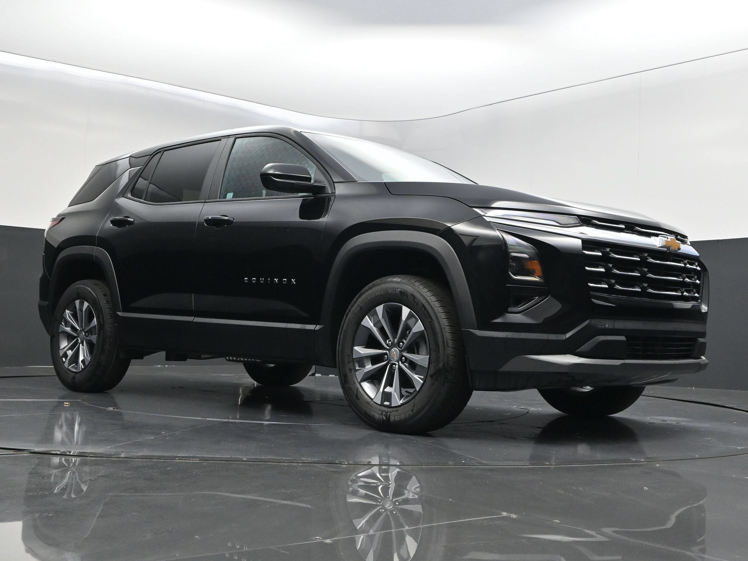 New 2027 Chevrolet Equinox LT w/ Convenience Package II FWD image 40