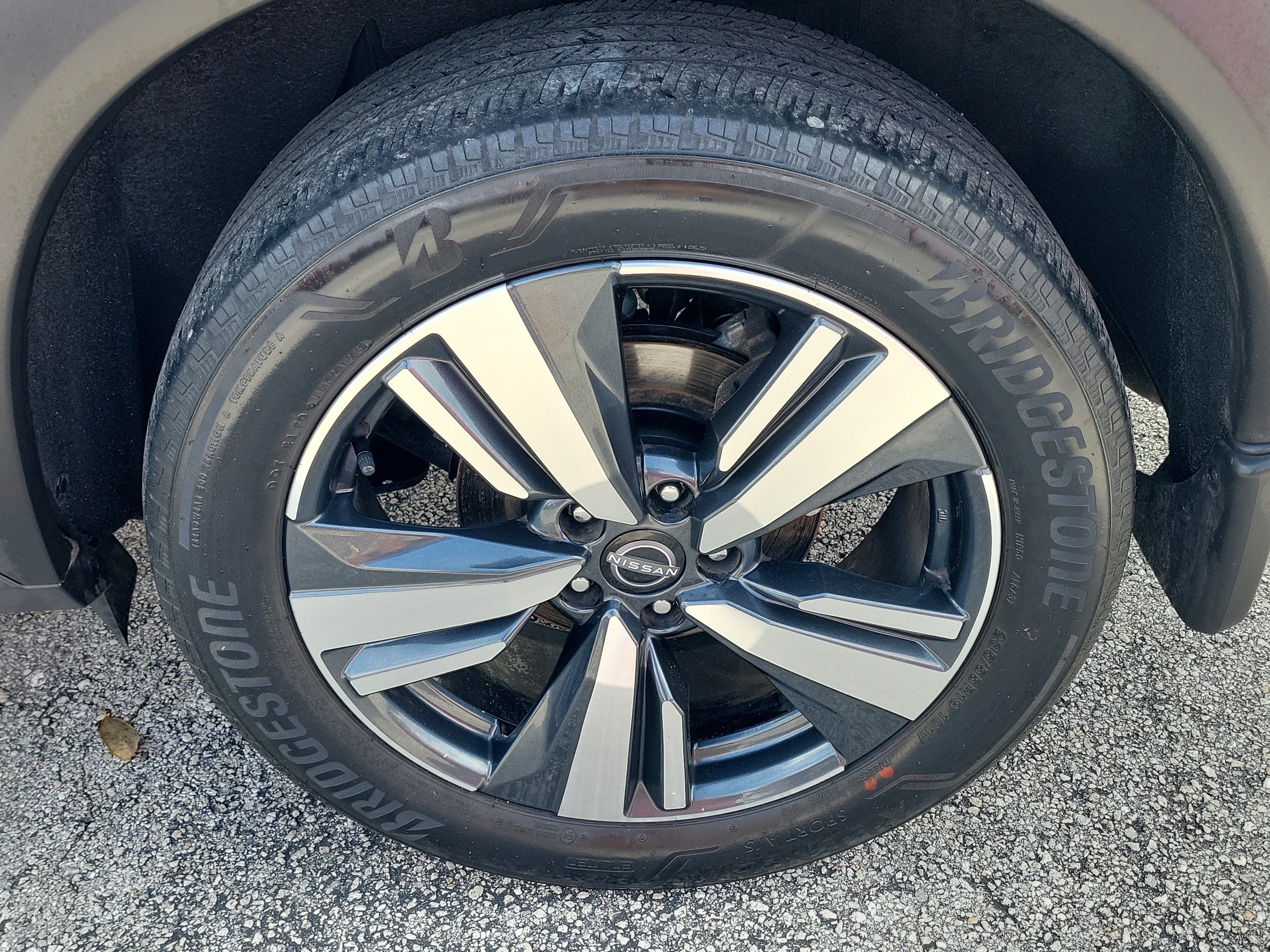 Certified 2023 Nissan Rogue SL FWD image 9
