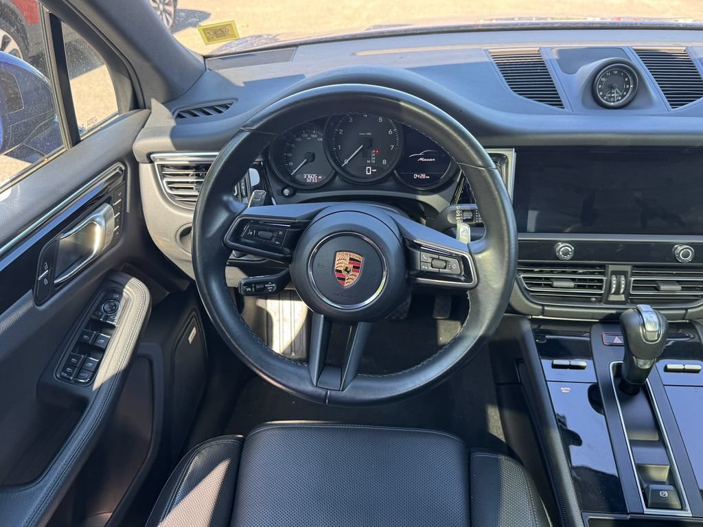 Used 2023 Porsche Macan Turbo AWD/4WD image 14