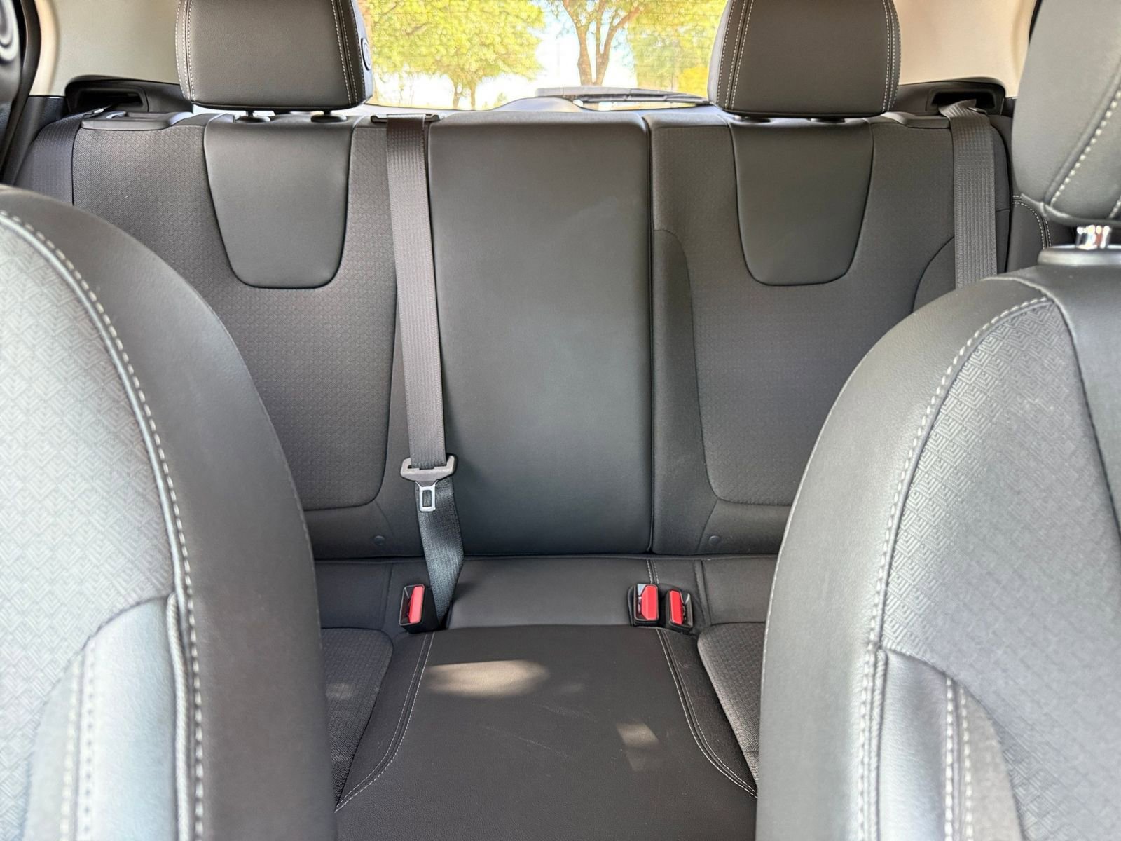 Used 2025 Buick Encore GX Preferred FWD image 38