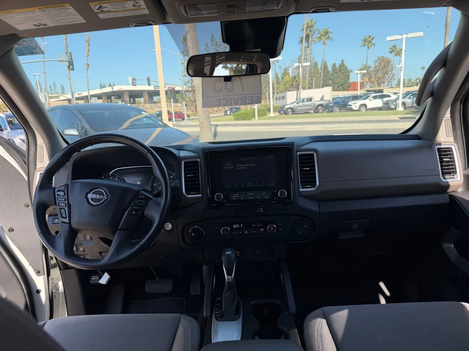 Used 2022 Nissan Frontier SV w/ Technology Package AWD/4WD image 18