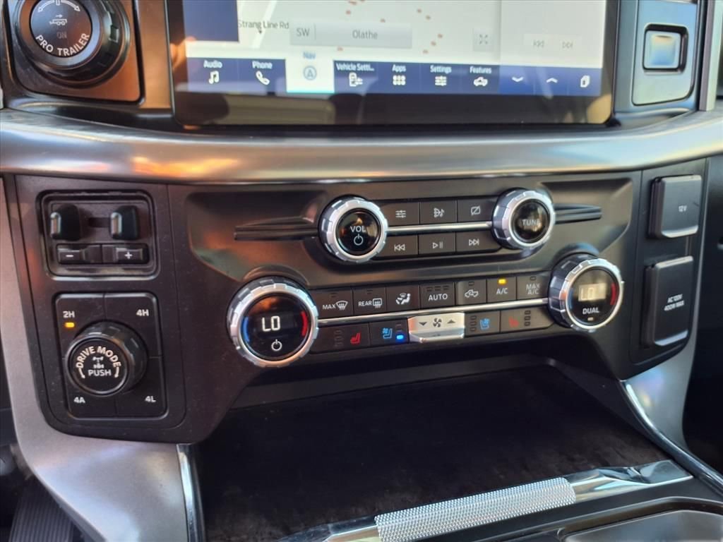 Used 2021 Ford F150 Lariat w/ Max Trailer Tow Package image 8