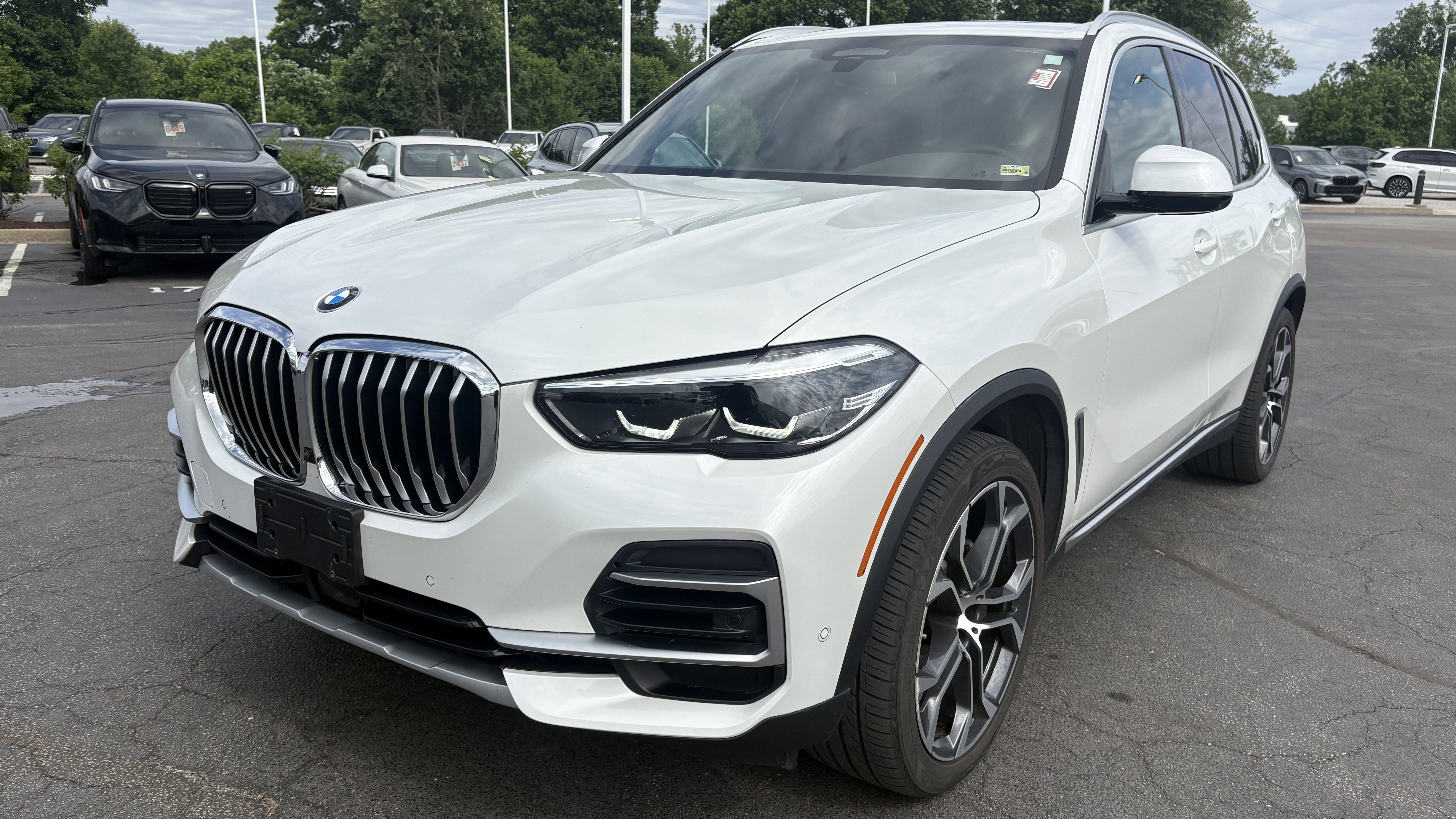 Certified 2022 BMW X5 xDrive40i AWD/4WD image 5
