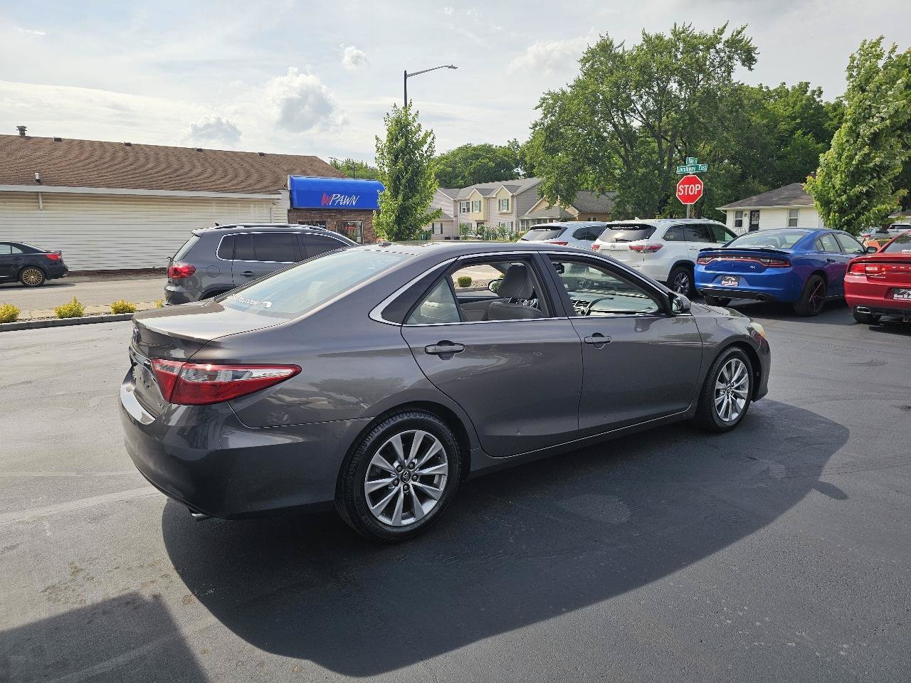 Used 2016 Toyota Camry XLE FWD image 12