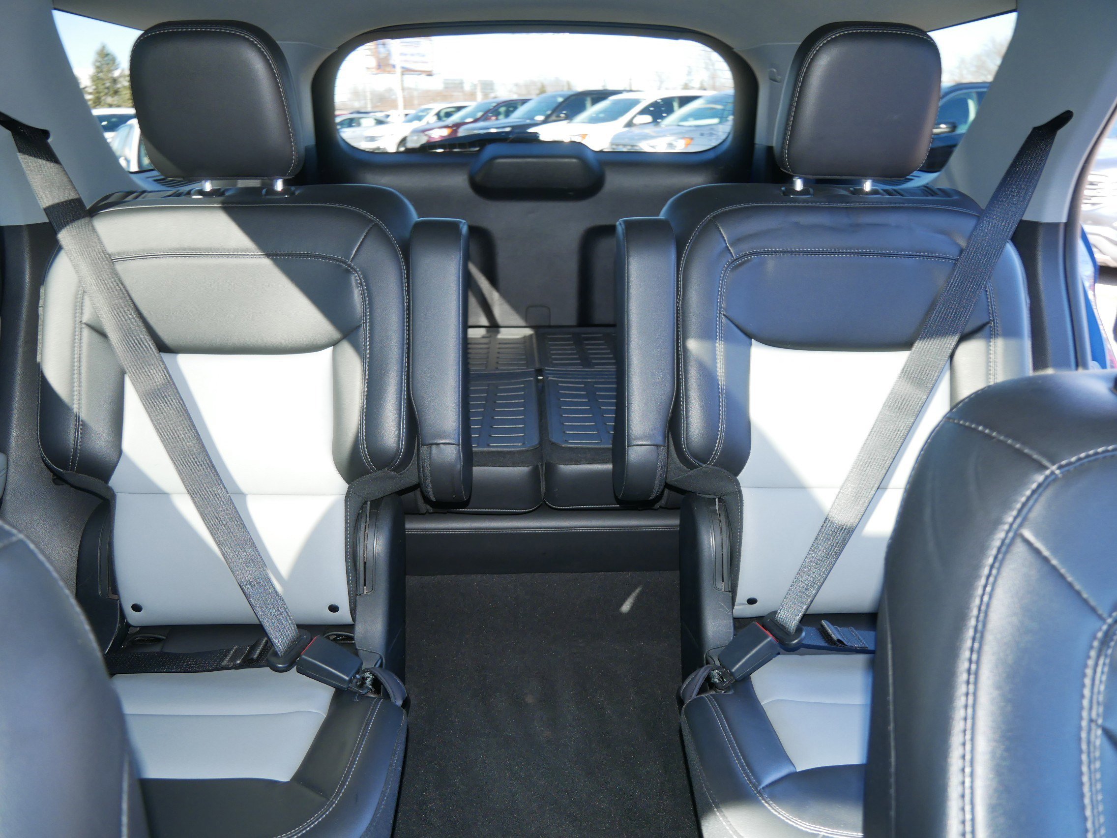Certified 2022 Ford Explorer XLT w/ Equipment Group 202A image 13