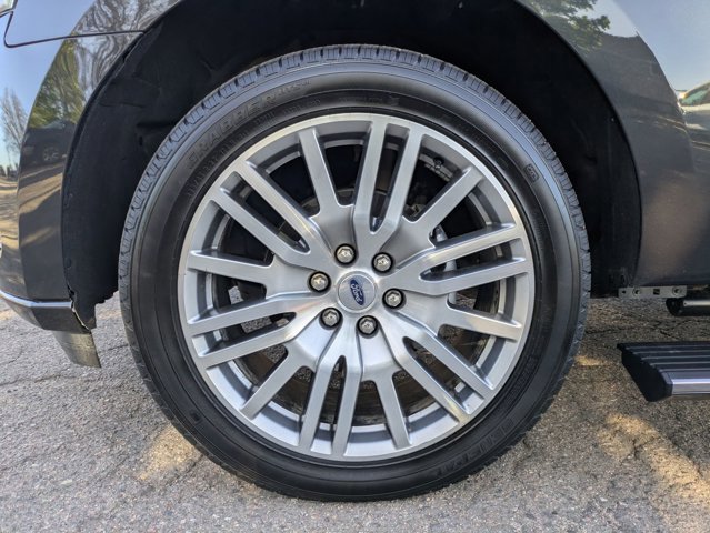 Used 2023 Ford Expedition Platinum AWD/4WD image 27
