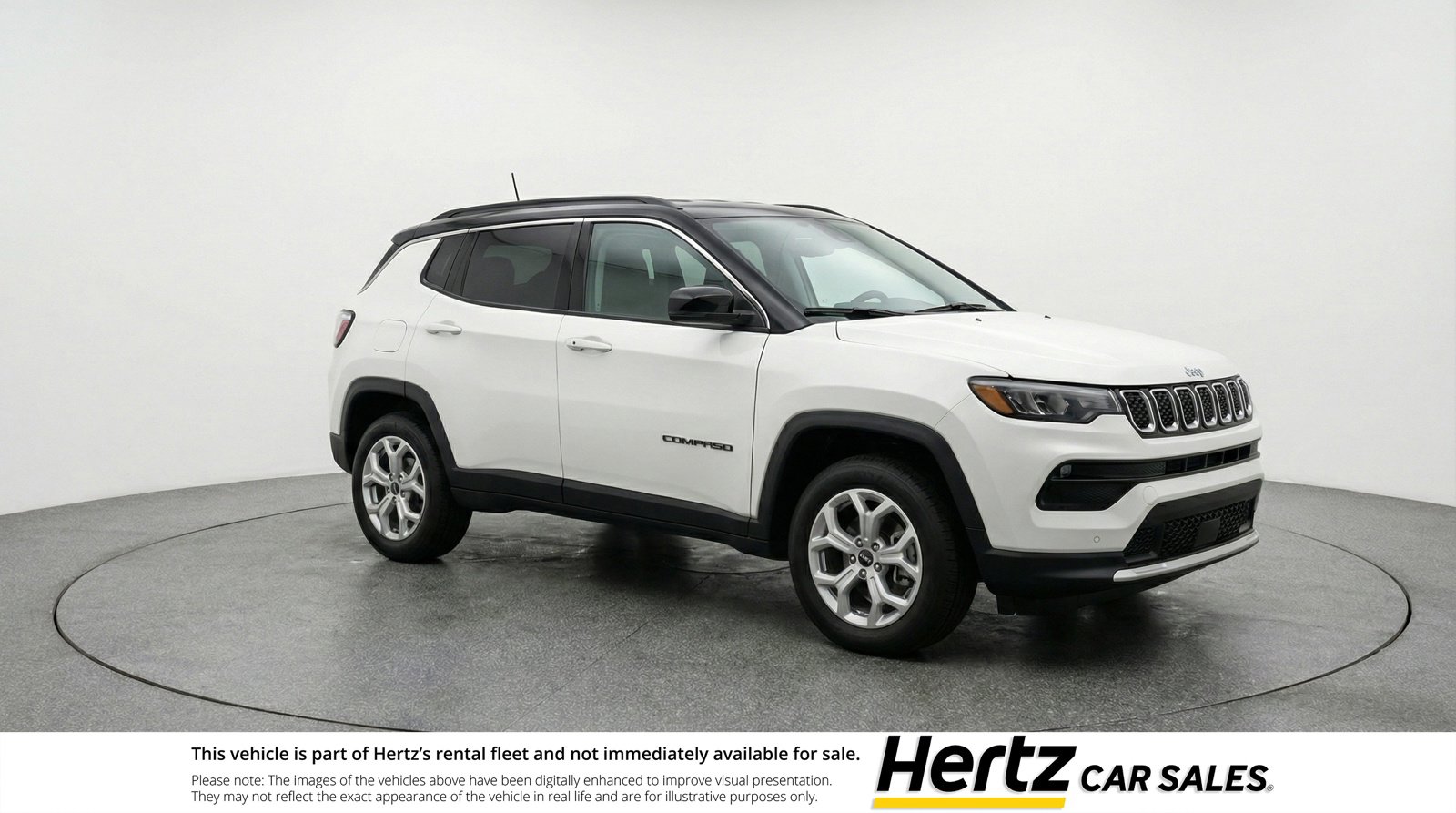 Used 2025 Jeep Compass Latitude AWD/4WD image 1