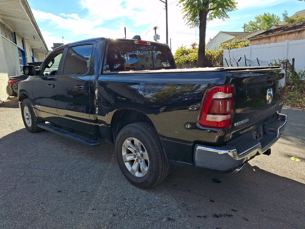 Used 2024 RAM 1500 Laramie AWD/4WD image 7