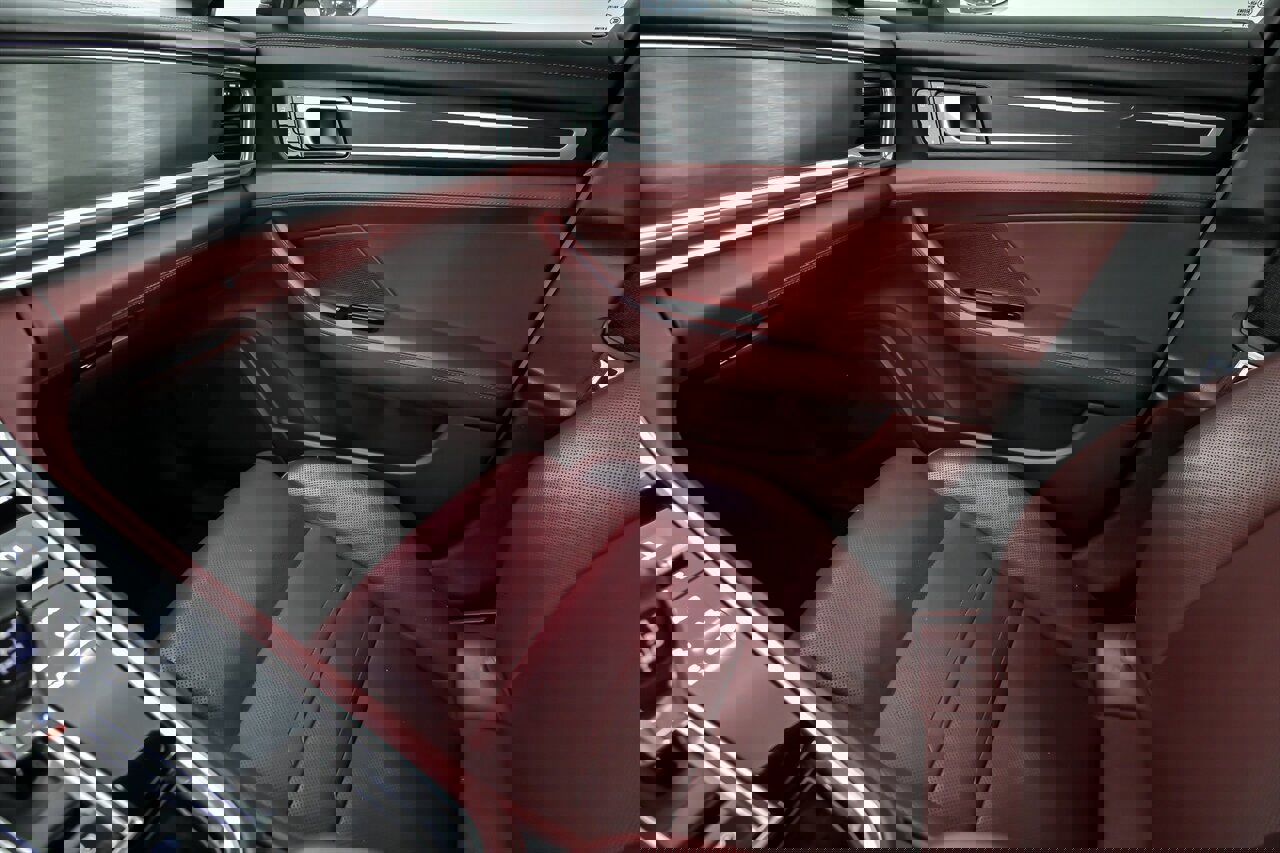 Used 2020 Porsche Panamera GTS image 39