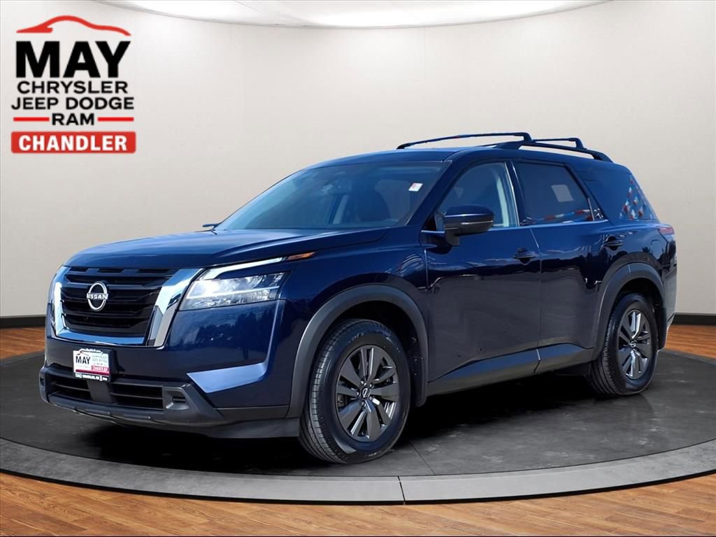 Used 2022 Nissan Pathfinder SV w/ SV Premium Package