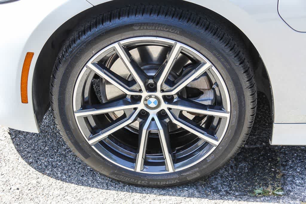 Used 2021 BMW 330e w/ Driving Assistance Package RWD image 9