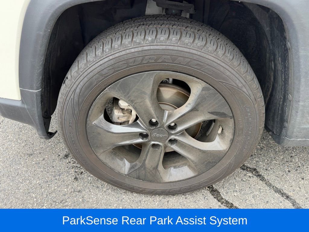 Used 2020 Jeep Compass Latitude image 13