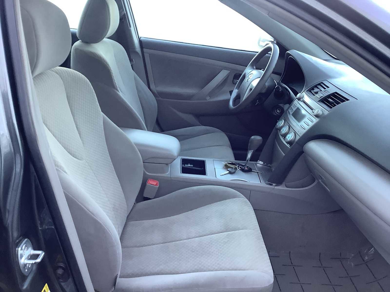 Used 2009 Toyota Camry LE image 15