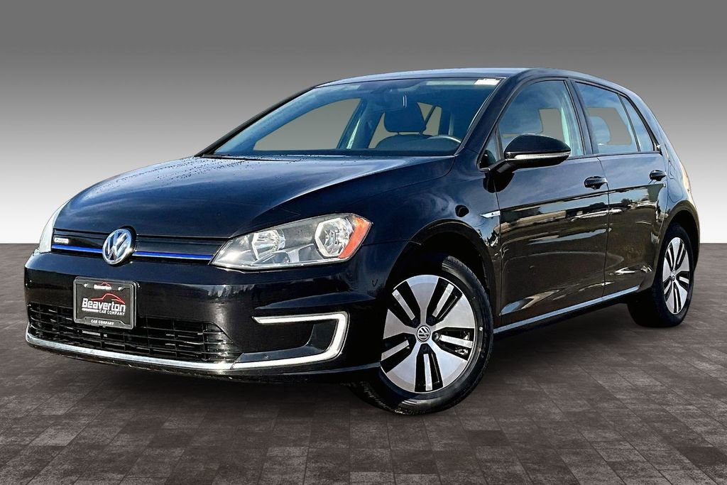 Used 2016 Volkswagen e-Golf SE w/ DC Fast Charging Package image 2