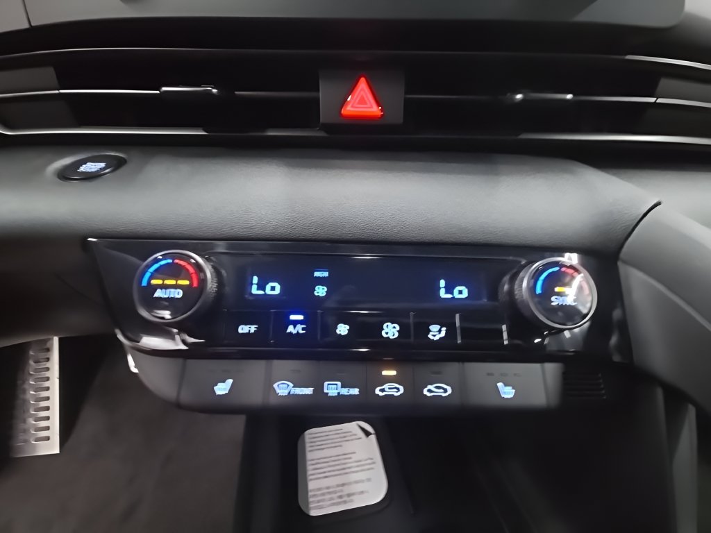 New 2026 Hyundai Elantra SEL Sport FWD image 34