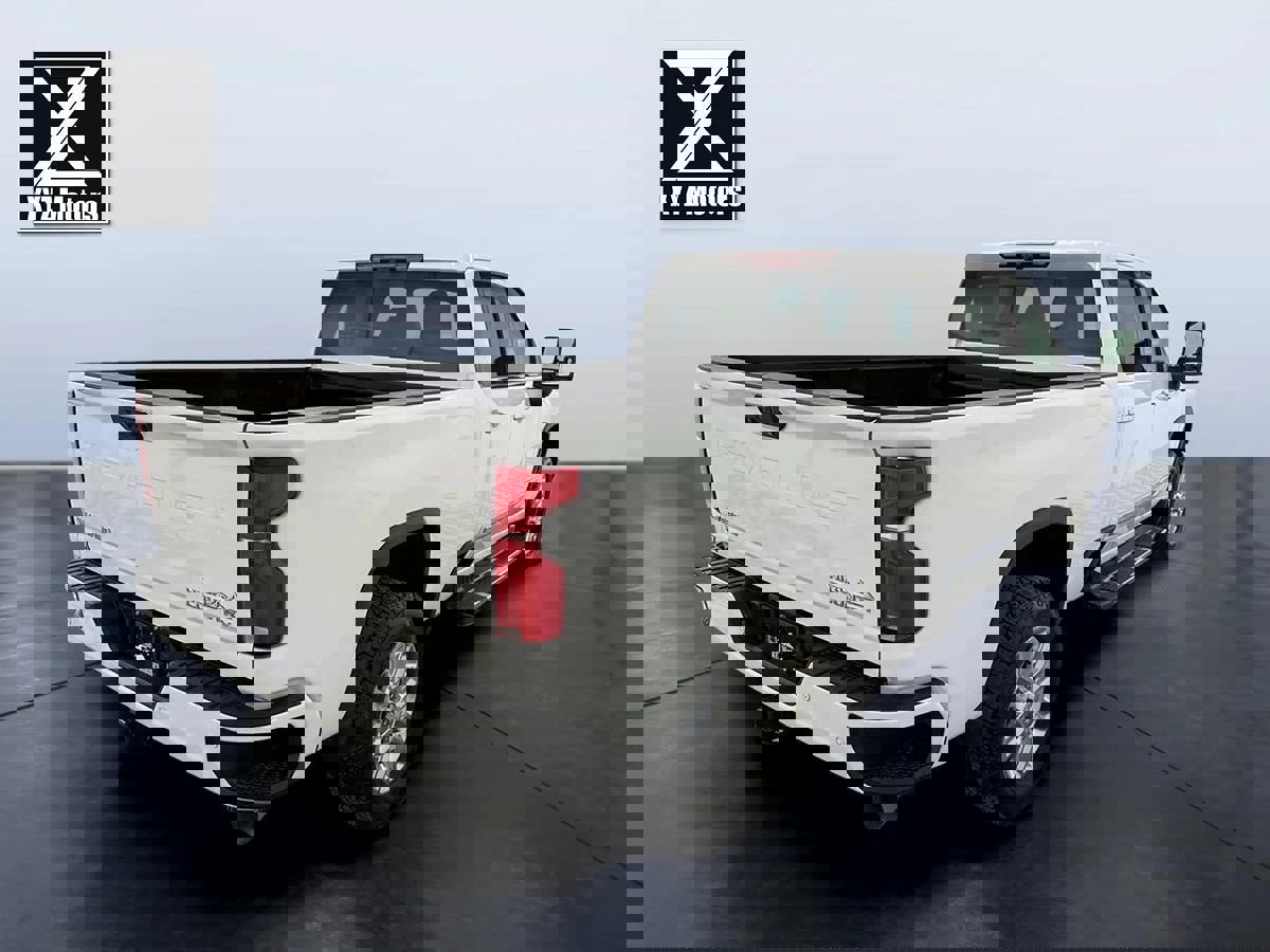 Used 2024 Chevrolet Silverado 2500 High Country w/ High Country Premium Package image 6