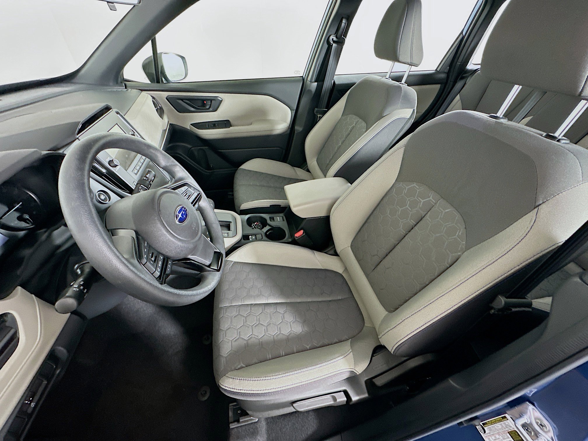 Used 2025 Subaru Forester AWD/4WD image 13