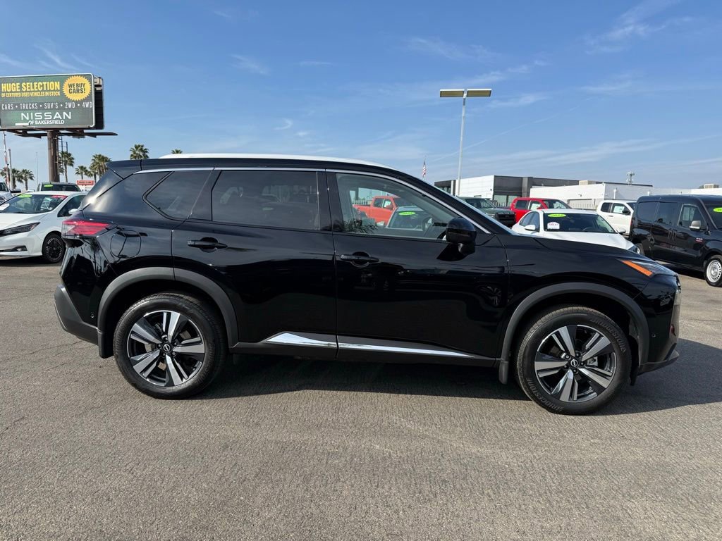 Used 2023 Nissan Rogue SL w/ SL Premium Package image 7