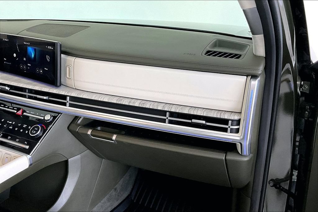 Used 2025 Hyundai Santa Fe Calligraphy FWD image 20