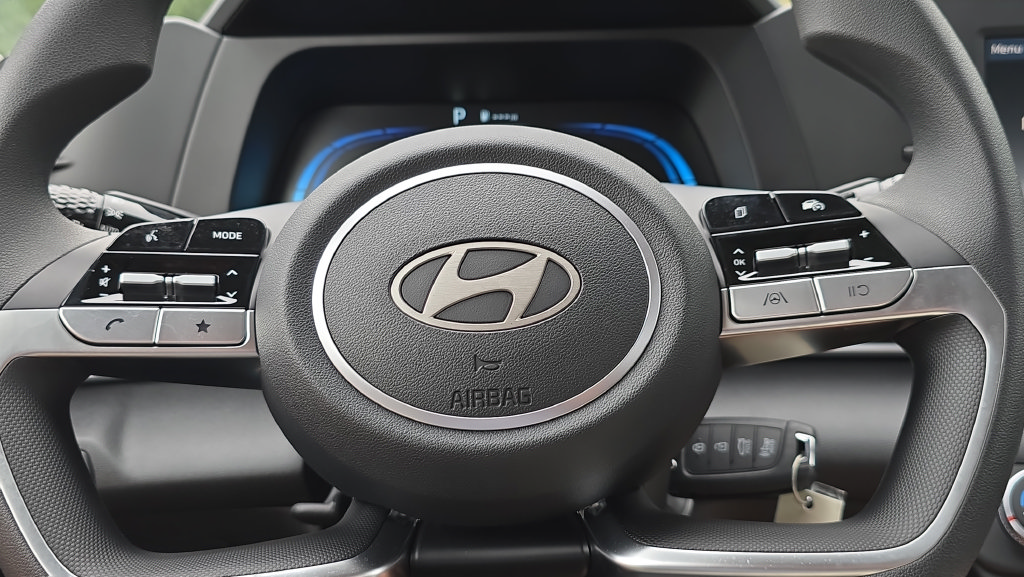New 2026 Hyundai Elantra SE FWD image 12