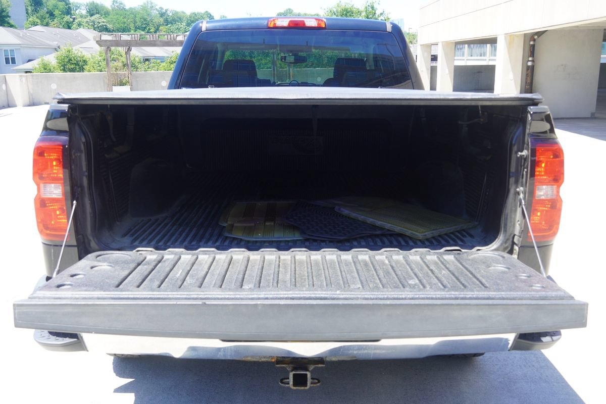 Used 2018 Chevrolet Silverado 1500 LT AWD/4WD image 40