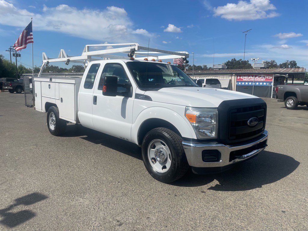 Used 2015 Ford F350 XL w/ Power Equipment Group image 2