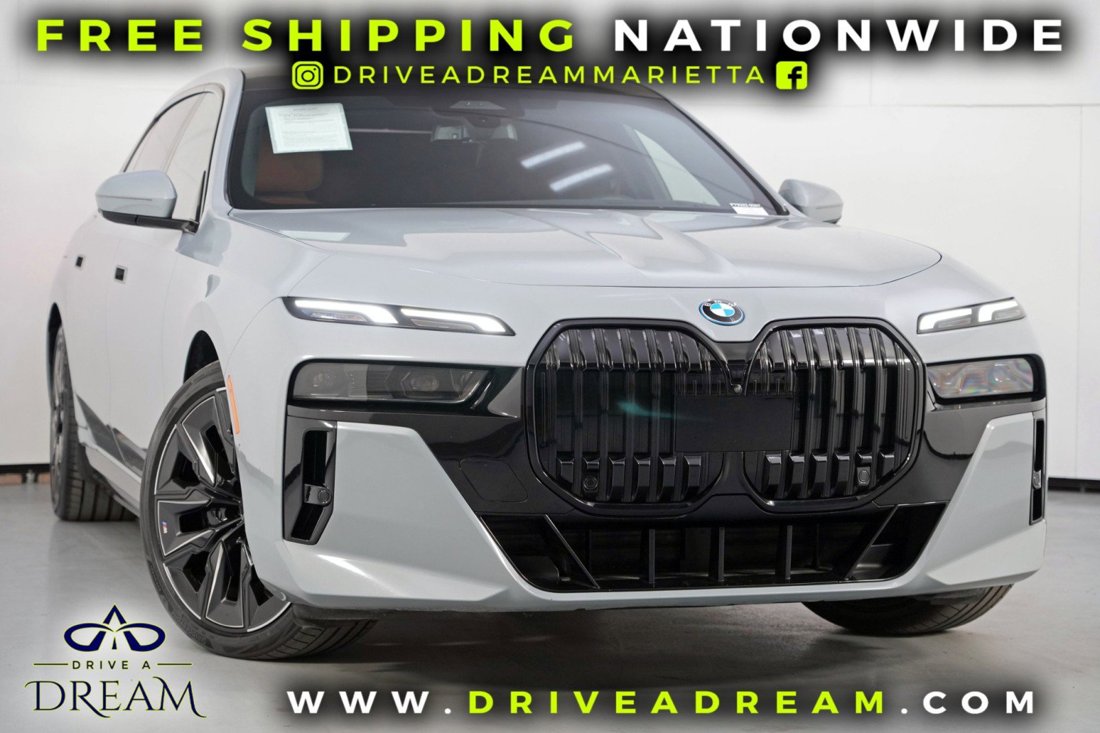 Used 2024 BMW i7 xDrive60 w/ Premium Package image 2