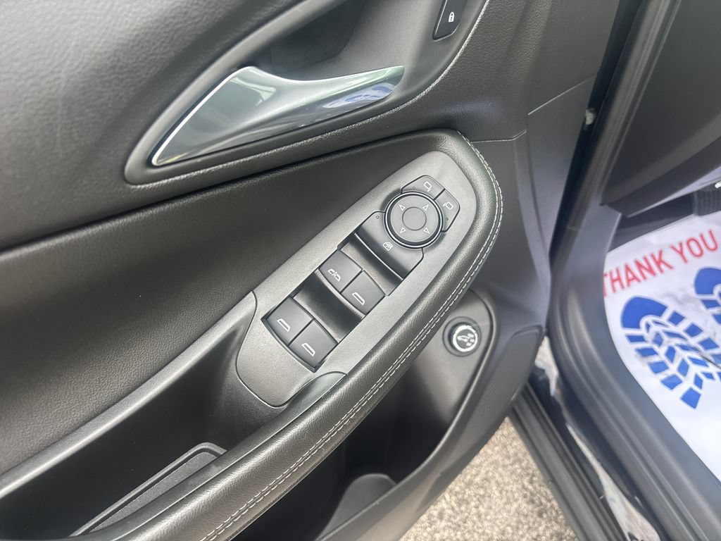 Used 2024 Buick Encore GX Preferred w/ Advanced Technology Package FWD image 16