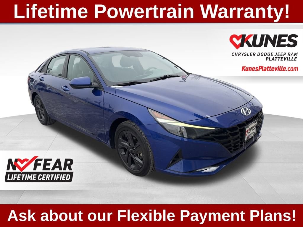 Used 2023 Hyundai Elantra SEL image 1