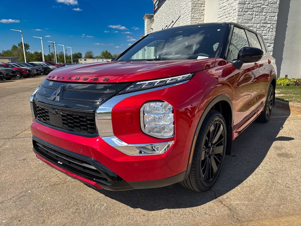 New 2026 Mitsubishi Outlander AWD image 3