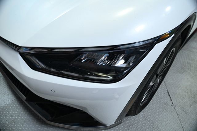 Used 2024 Kia EV6 Wind image 13