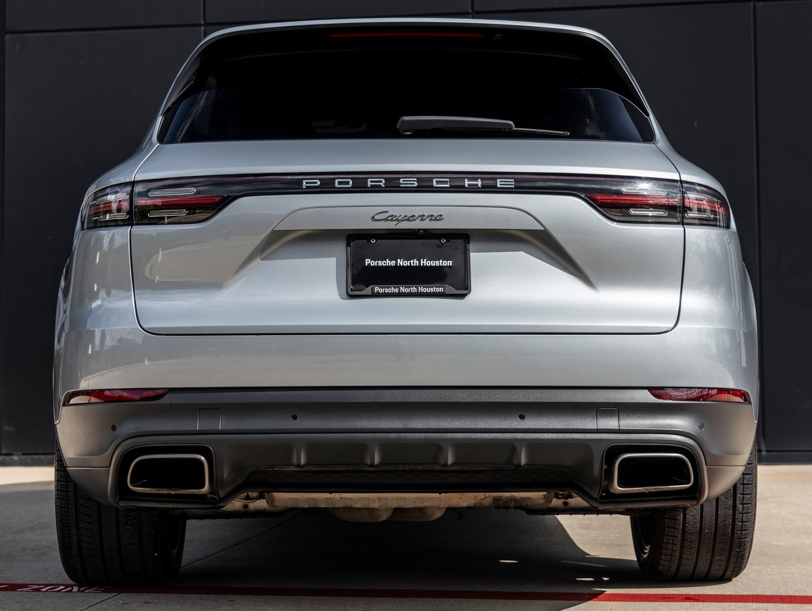 Used 2021 Porsche Cayenne AWD/4WD image 10