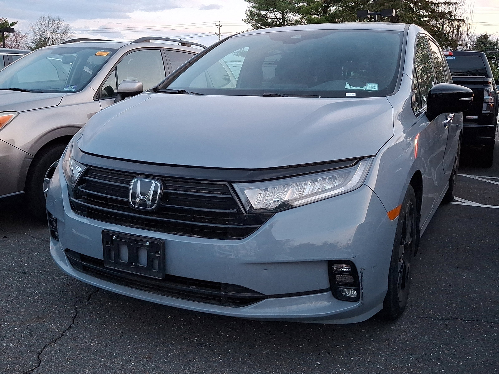 Used 2023 Honda Odyssey Sport image 2