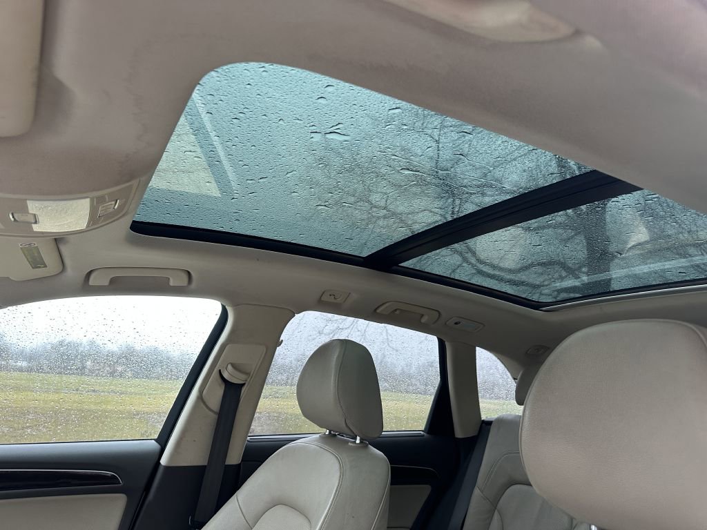 Used 2013 Audi Q5 2.0T Prestige w/ Comfort Pkg image 12