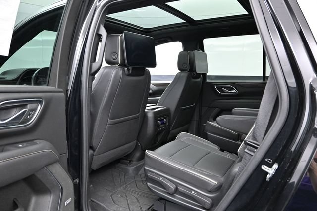 Used 2023 Chevrolet Tahoe Premier w/ Advanced Technology Package AWD/4WD image 23