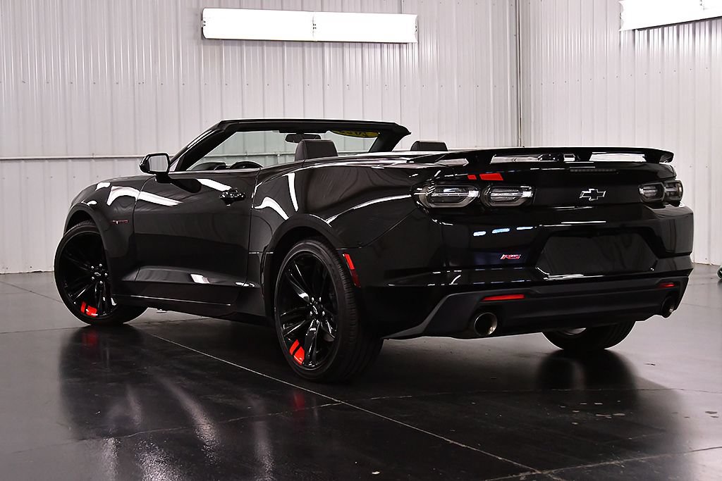 Used 2022 Chevrolet Camaro LT w/ Redline Edition RWD image 5