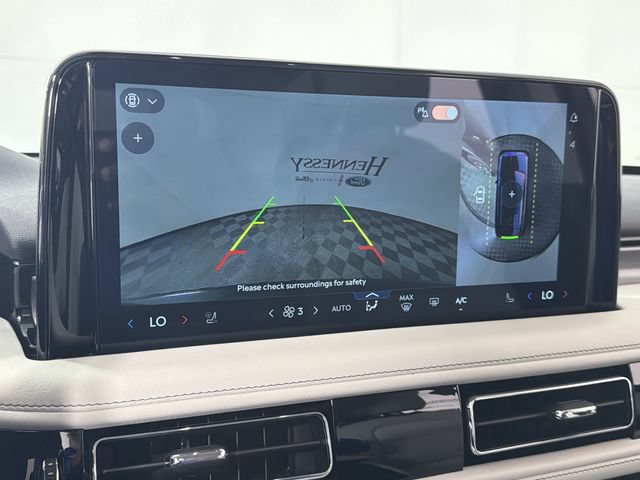 New 2026 Lincoln Aviator AWD image 3