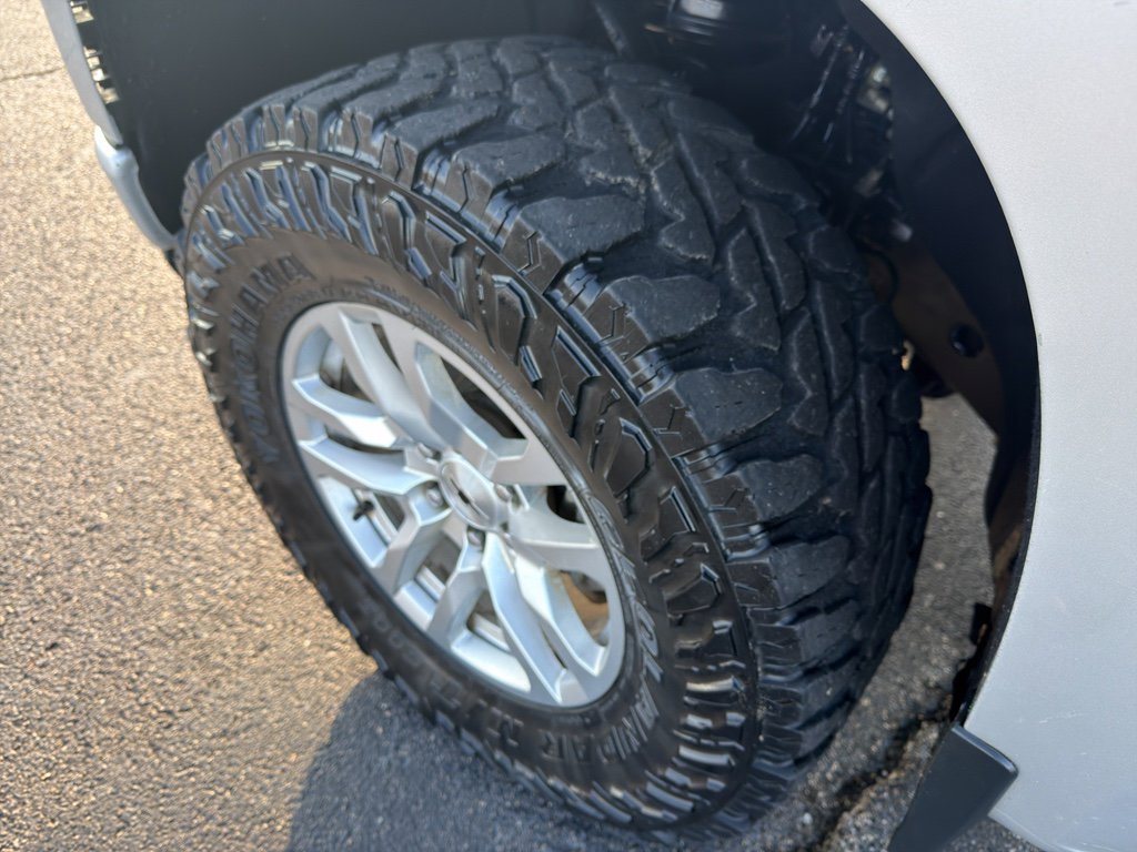 Used 2021 Chevrolet Silverado 1500 RST image 9