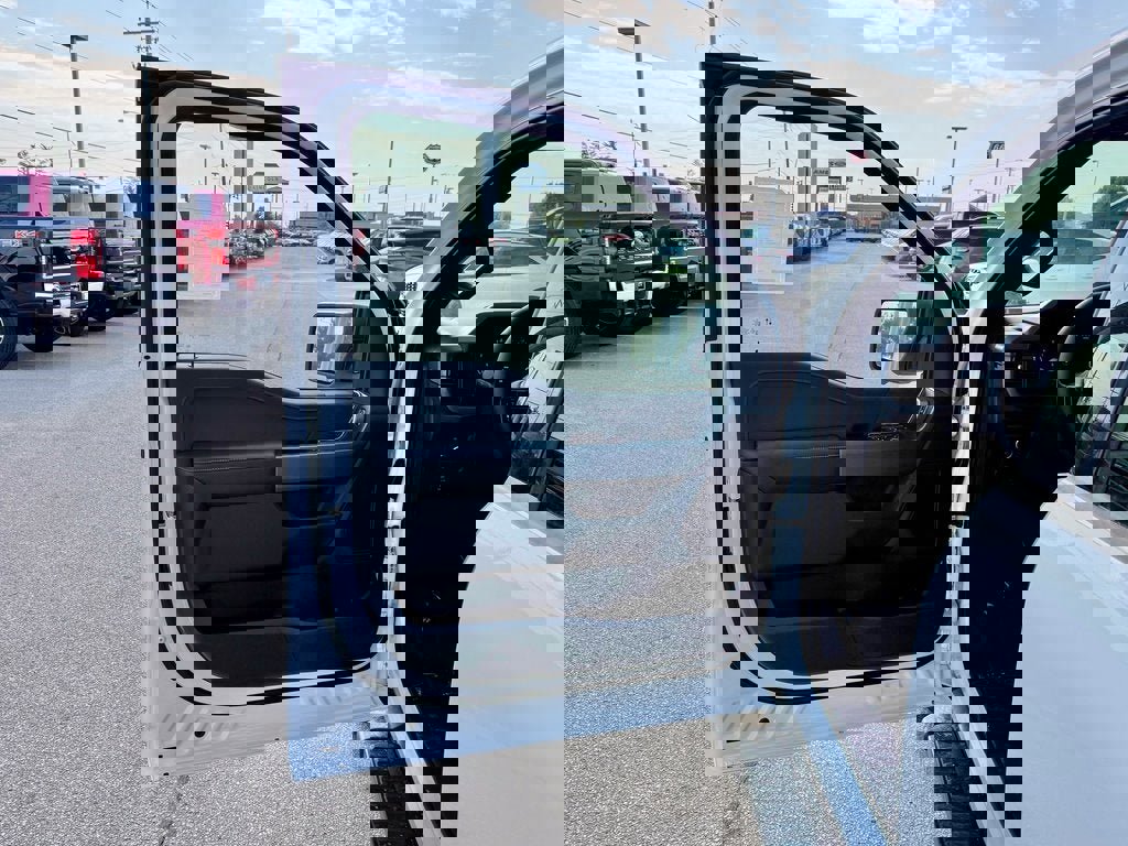 New 2025 Ford F150 XLT w/ Equipment Group 302A MID image 12